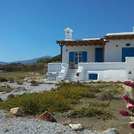 Paradosiaki Mezoneta Apartment *