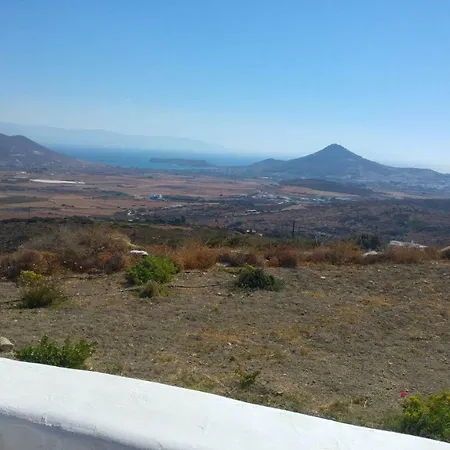 Paradosiaki Mezoneta Apartment